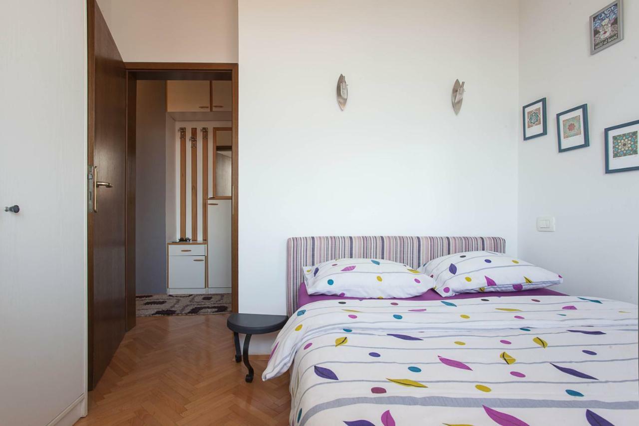 Violet Apartment Скопье Экстерьер фото